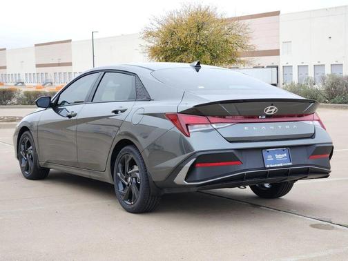 2026 Hyundai ELANTRA Sport