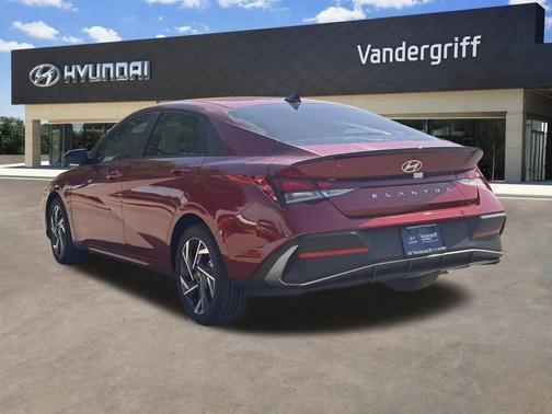 2025 Hyundai ELANTRA Sport