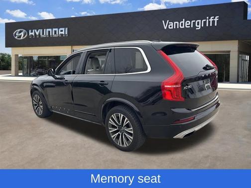 2021 Volvo XC90 T6 Momentum