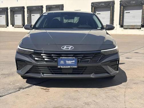 2025 Hyundai ELANTRA SEL