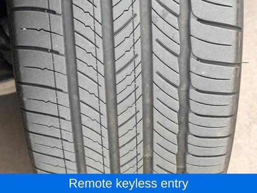 2023 Genesis Electrified GV70 Advanced AWD