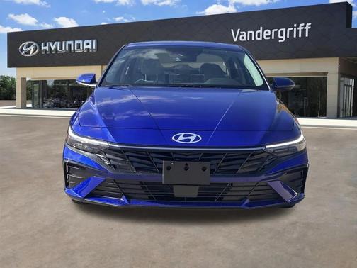2025 Hyundai ELANTRA Limited