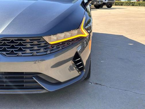 2021 Kia K5 EX