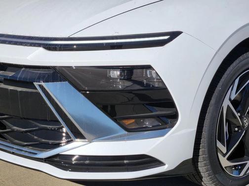 2026 Hyundai SONATA SEL