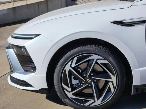 2026 Hyundai SONATA SEL