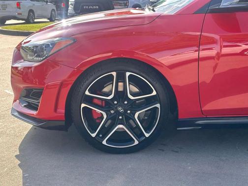 2022 Hyundai Veloster N Base
