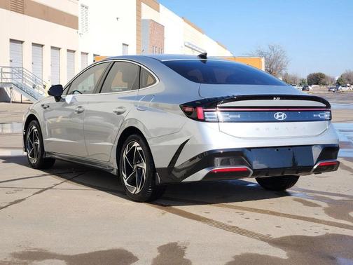 2026 Hyundai SONATA SEL