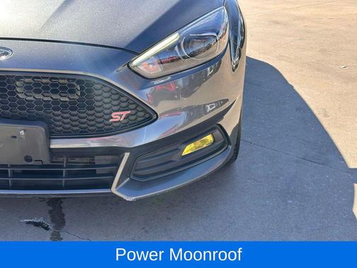 2018 Ford Focus ST 