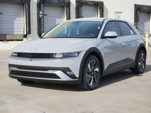 2026 Hyundai IONIQ 5 SE