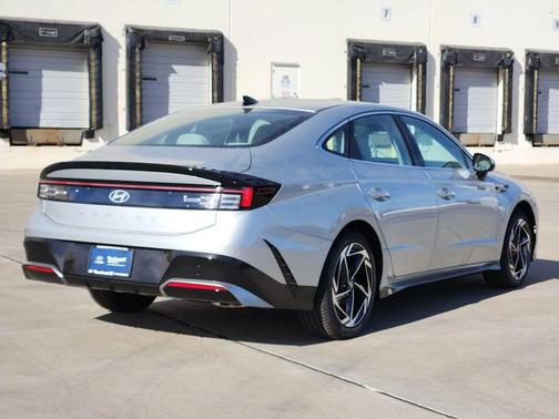 2026 Hyundai SONATA SEL