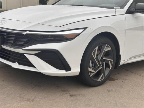 2025 Hyundai ELANTRA Sport