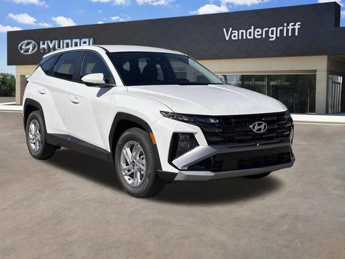 2026 Hyundai TUCSON SE