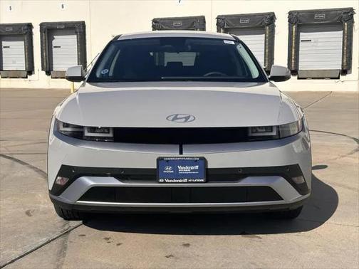 2025 Hyundai IONIQ 5 SE