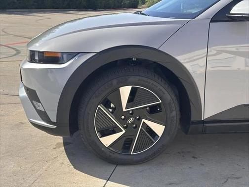 2025 Hyundai IONIQ 5 SE