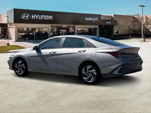 2025 Hyundai ELANTRA Sport