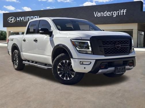 2024 Nissan Titan PRO-4X