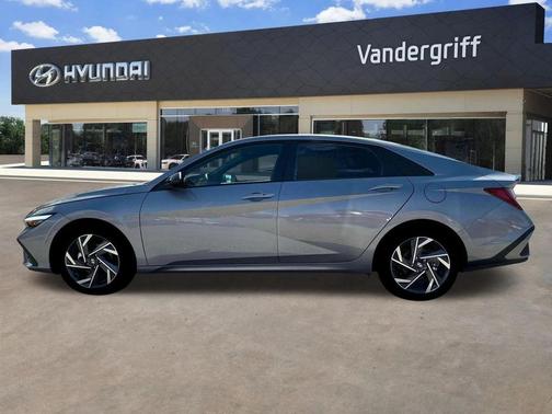 2025 Hyundai ELANTRA HEV SEL Sport