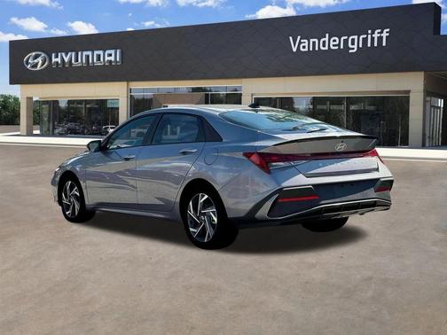 2025 Hyundai ELANTRA HEV SEL Sport