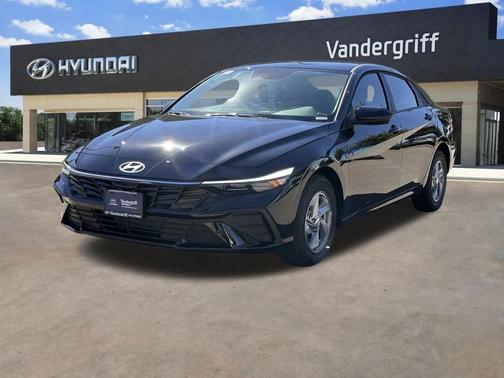 2026 Hyundai ELANTRA SE