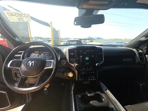 2022 RAM 2500 Laramie Crew Cab 4x4 6'4' Box