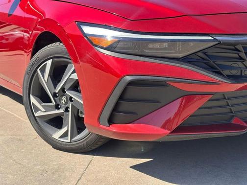 2025 Hyundai ELANTRA Sport