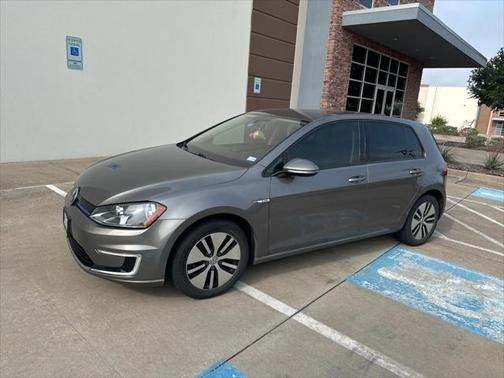 2016 Volkswagen e-Golf SE