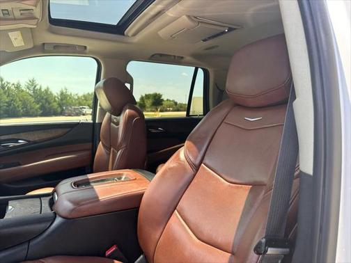 2016 Cadillac Escalade Premium
