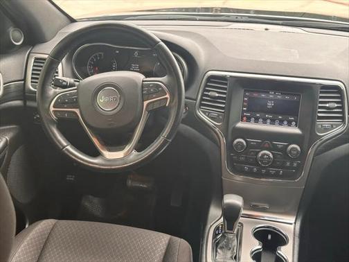 2020 Jeep Grand Cherokee Laredo