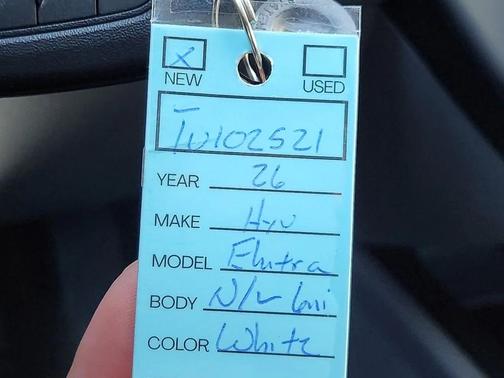 2026 Hyundai ELANTRA SE