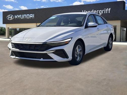 2026 Hyundai ELANTRA SE