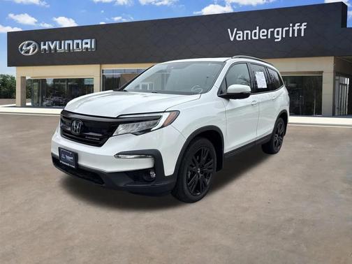 2022 Honda Pilot AWD Black Edition