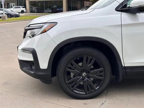 2022 Honda Pilot AWD Black Edition
