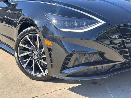 2023 Hyundai SONATA Limited