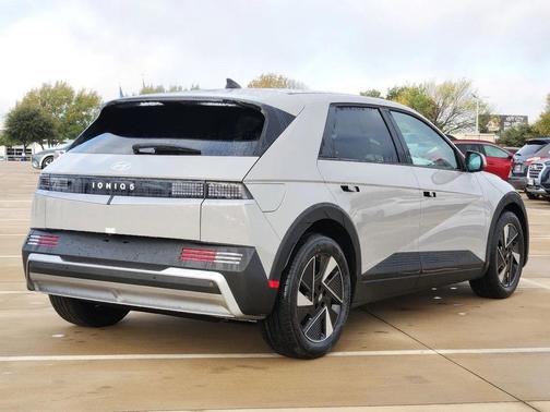 2026 Hyundai IONIQ 5 SEL