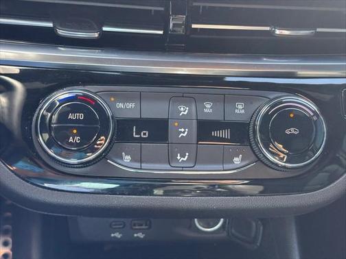 2024 Buick Envista Sport Touring FWD