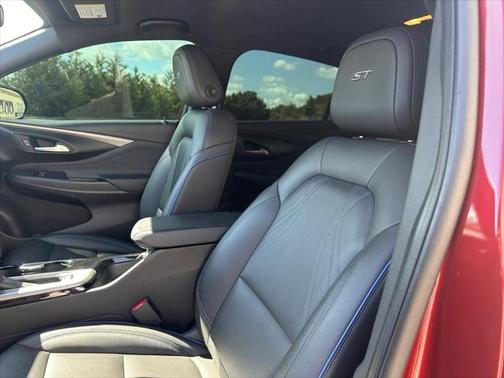 2024 Buick Envista Sport Touring FWD