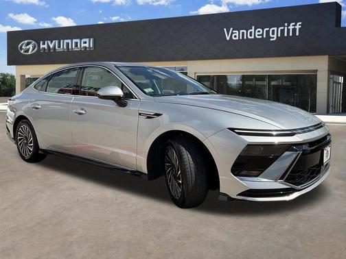 2024 Hyundai SONATA Hybrid SE