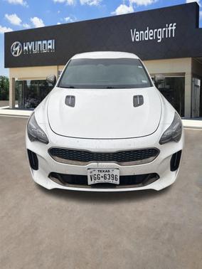 2022 Kia Stinger GT-Line