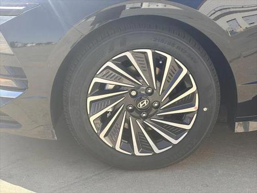 2025 Hyundai SONATA Hybrid Limited