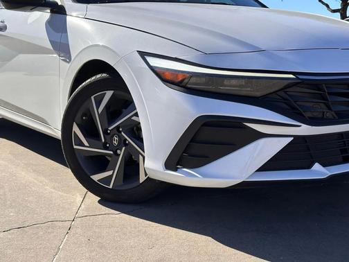 2025 Hyundai ELANTRA Sport