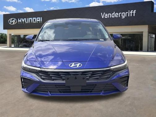 2025 Hyundai ELANTRA SEL