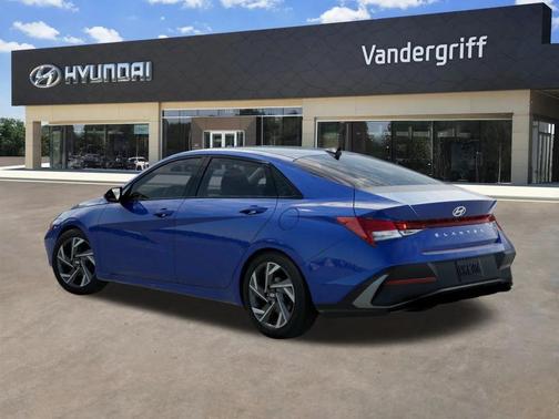 2025 Hyundai ELANTRA SEL