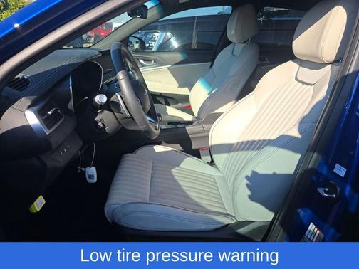 2025 Genesis G70 2.5T RWD