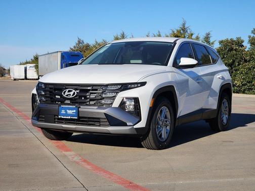 2026 Hyundai TUCSON SE