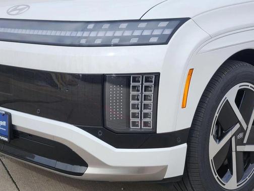 Snow White Pearl 2026 Hyundai IONIQ 9 Performance Calligraphy