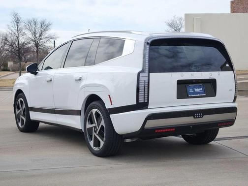 Snow White Pearl 2026 Hyundai IONIQ 9 Performance Calligraphy