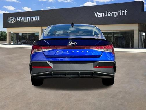 2025 Hyundai ELANTRA Sport