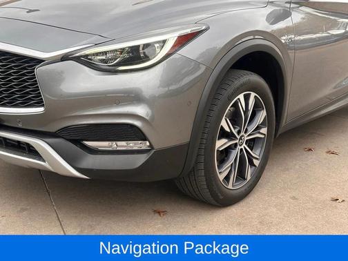 2018 INFINITI QX30 Premium
