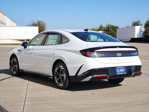 2026 Hyundai SONATA SEL