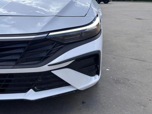 2025 Hyundai ELANTRA Sport